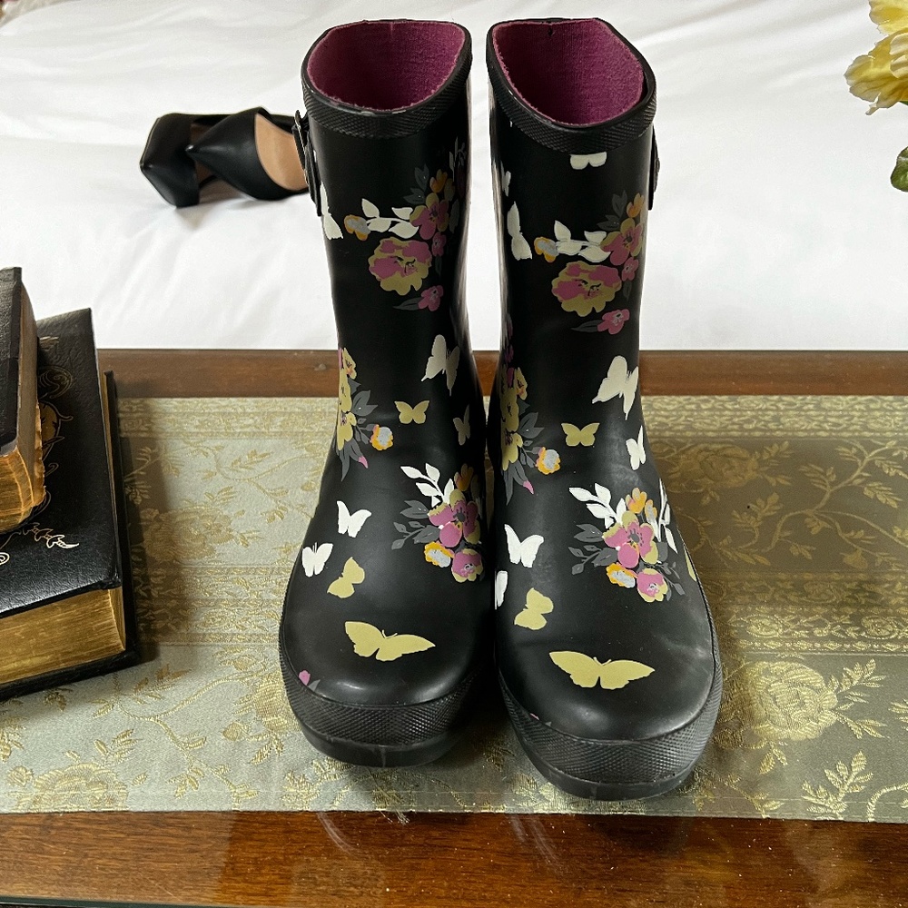 Women's rain boot